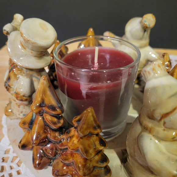 Pair of Non-Traditional Snowmen Candle Holders with Candles - Picture 8 of 8